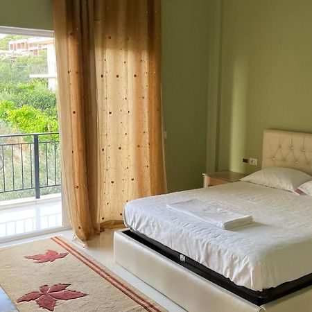Azure Apartments By Kondo Stays Vlore Ngoại thất bức ảnh