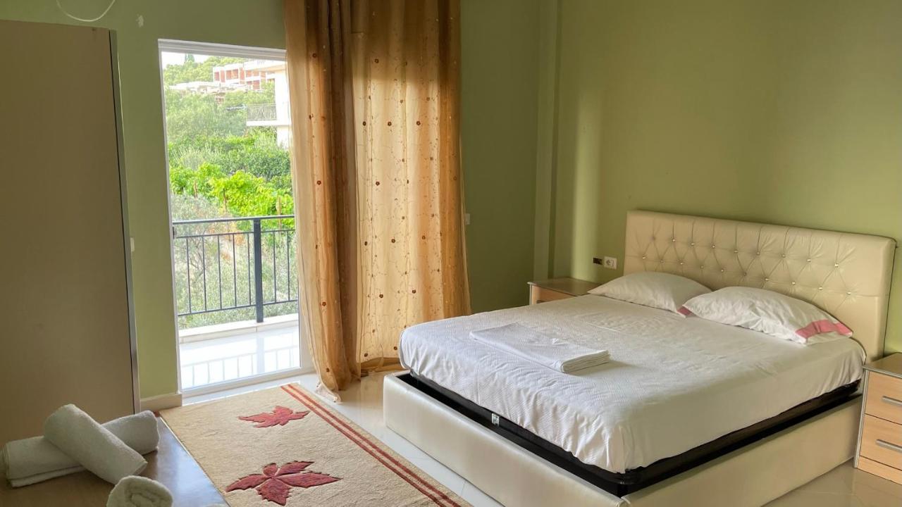 Azure Apartments By Kondo Stays Vlore Ngoại thất bức ảnh