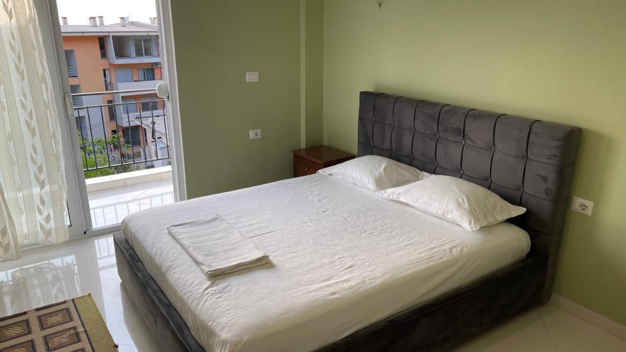 Azure Apartments By Kondo Stays Vlore Ngoại thất bức ảnh