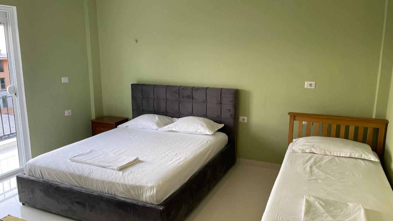 Azure Apartments By Kondo Stays Vlore Ngoại thất bức ảnh