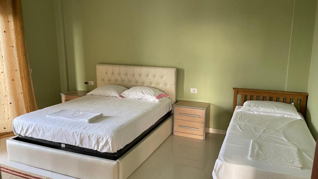 Azure Apartments By Kondo Stays Vlore Ngoại thất bức ảnh