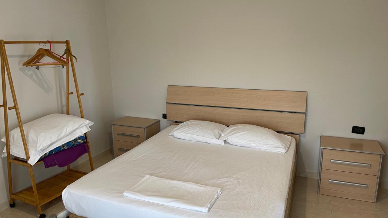 Azure Apartments By Kondo Stays Vlore Ngoại thất bức ảnh