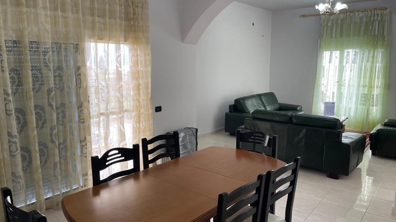 Azure Apartments By Kondo Stays Vlore Ngoại thất bức ảnh