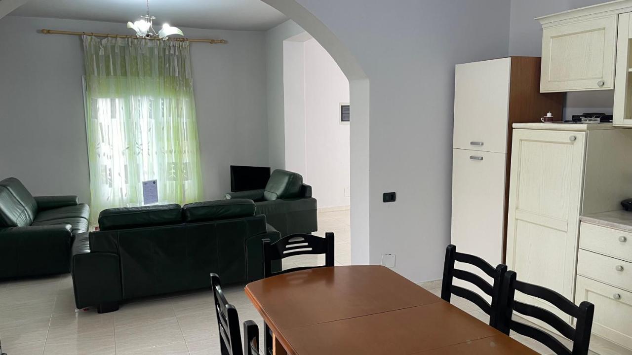 Azure Apartments By Kondo Stays Vlore Ngoại thất bức ảnh